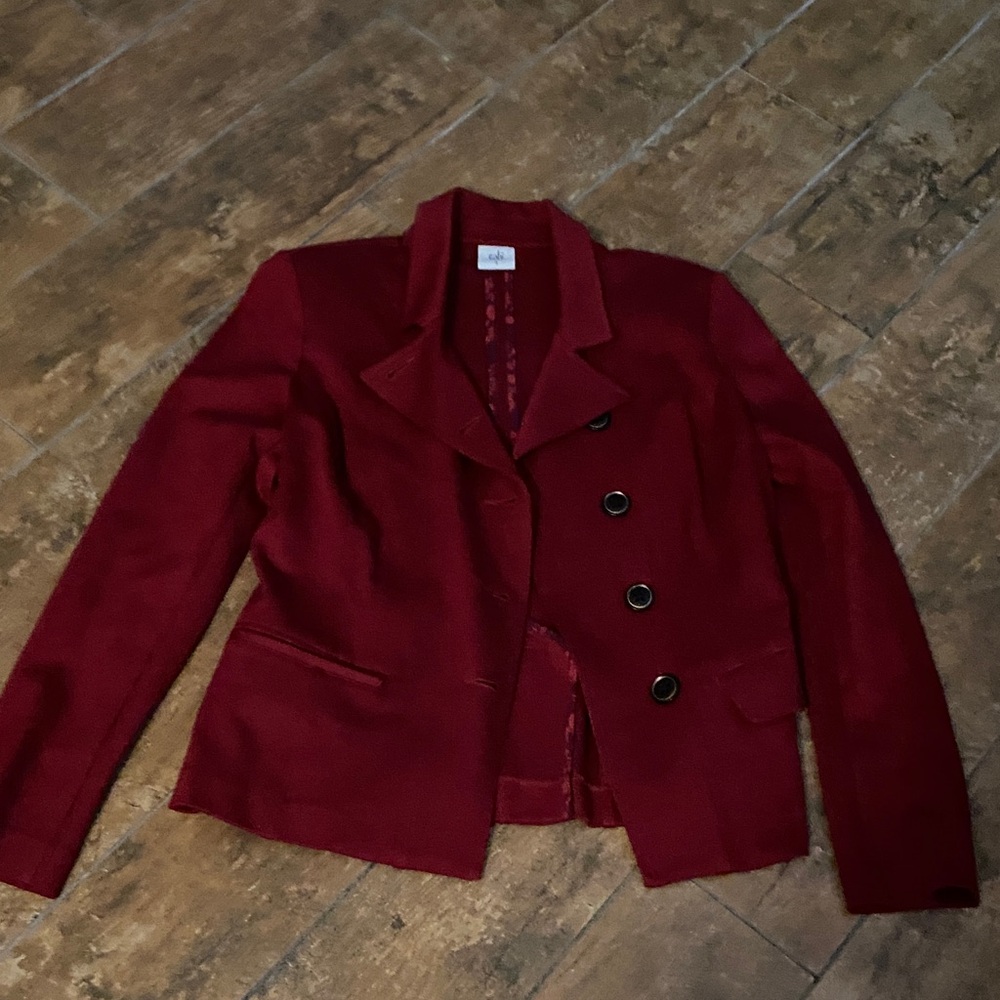 Cabi Women's Knit Blazer. Size 4. Burgundy. Great condition.